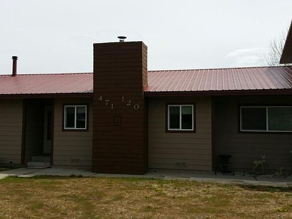 2nd image of 471 Circle Dr #120