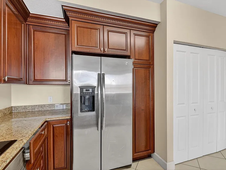1660 Renaissance Commons Blvd #2517 — Photo 13