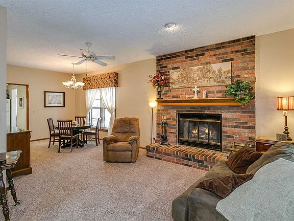 5th image of 304 S Martinson St
