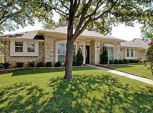 10318 Cimmaron Trl, Dallas, TX 75243