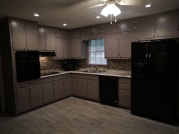 2nd image of 4907 Rock Haven Dr