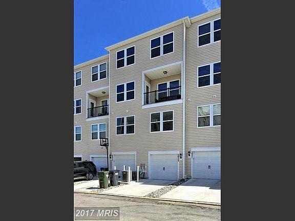 2nd image of 2933 Gilder Way #75