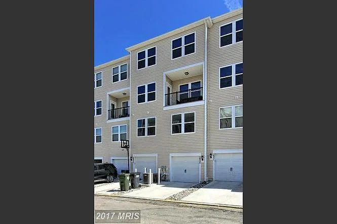 Building Photo - 2933 Gilder Way #75