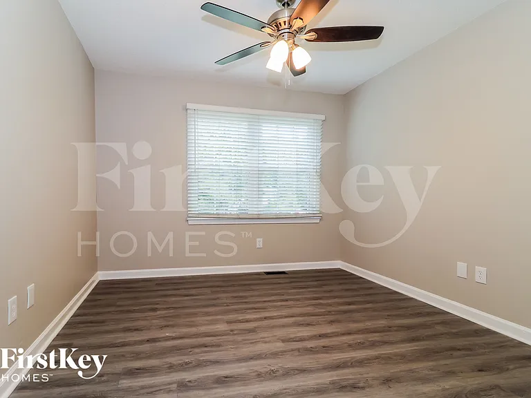 197 Brentwood Dr — Photo 12