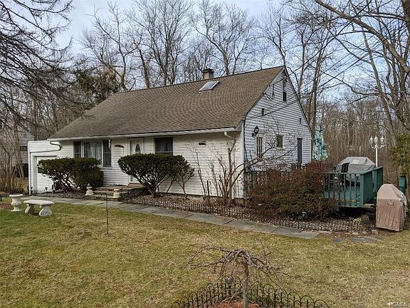 2nd image of 2172 White Birch Dr
