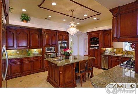 4th image of 22535 Zaltana St