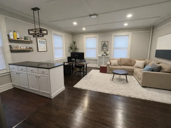 19 Euclid Ave APT 4, Summit, NJ 07901