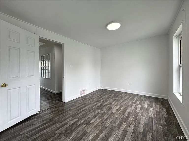 318 W Hoard St — Photo 34