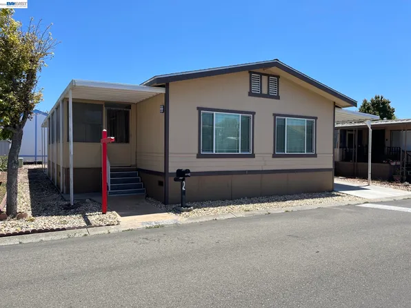 28830 Granada Dr, Hayward, CA 94544