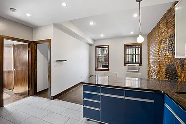 Rented by Safdie Realty Group