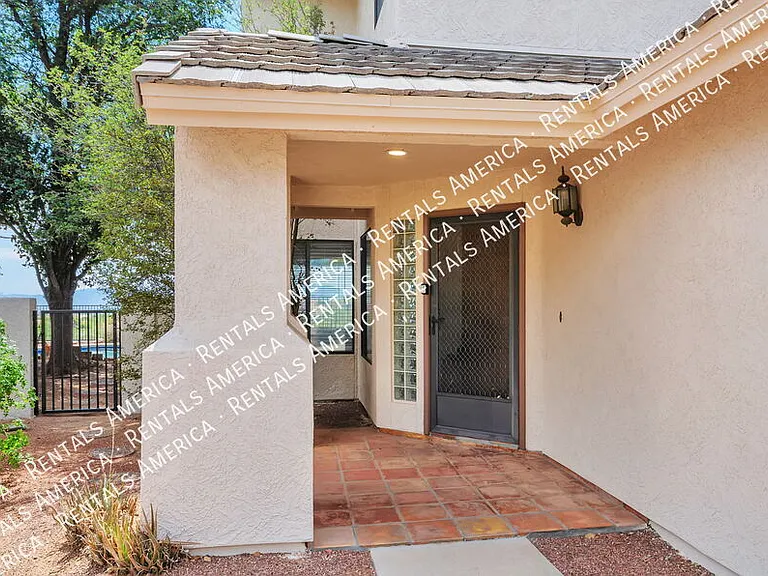 1150 W Masters Cir — Photo 4