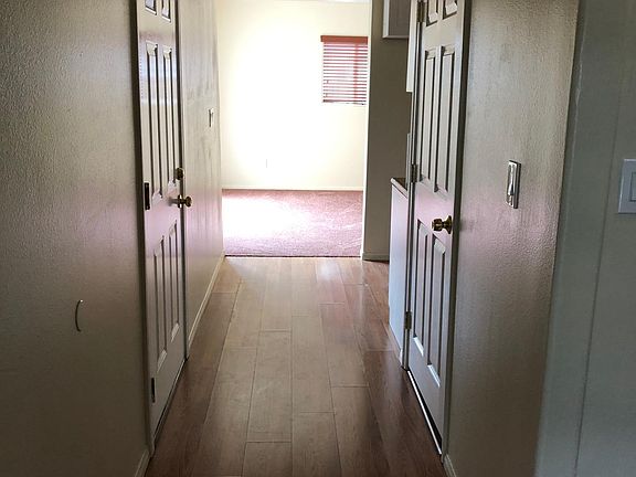 2nd image of 13617 Kornblum Ave