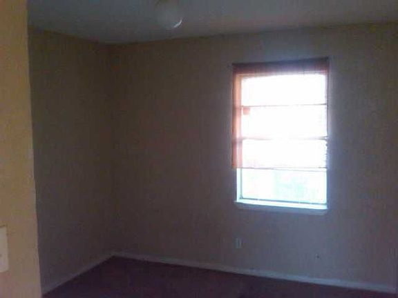 4th image of 5518 Cedarburg Dr