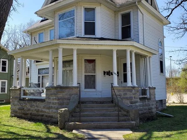 102 S Connecticut Ave, Mason City, IA 50401