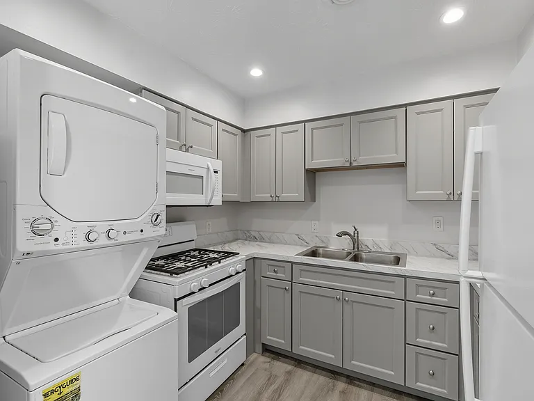 Covington Place — Photo 17
