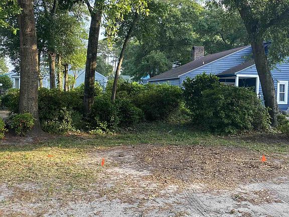2nd image of 123 Dogwood Pl