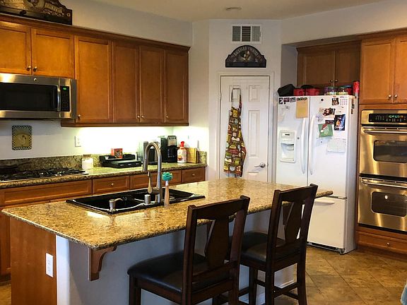 4th image of 36790 Pictor Ave