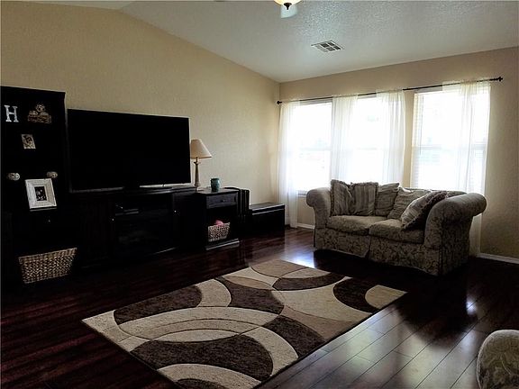 2nd image of 9217 Snowberry Dr