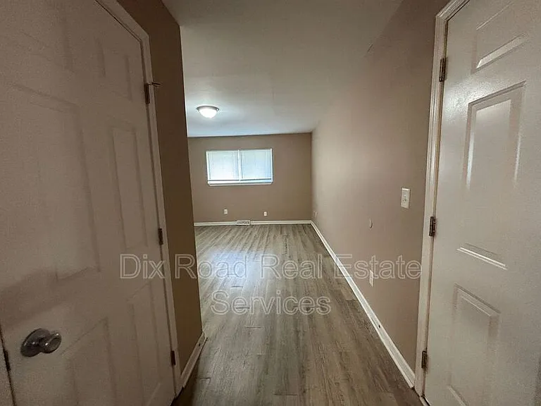 601 Brelsford Ave — Photo 12