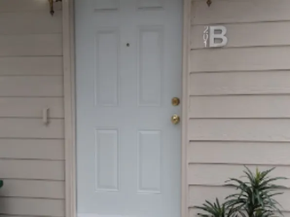 201 Lake Dr #B, Atlanta, GA 30340