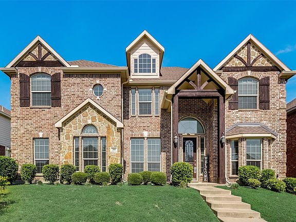 2nd image of 308 Wisteria Way