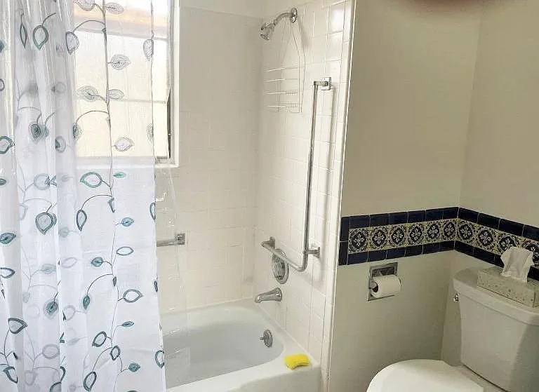 466 S Paseo Madera #A — Photo 10
