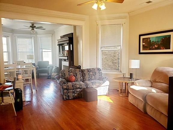 3rd image of 2139 W Belmont Ave #3