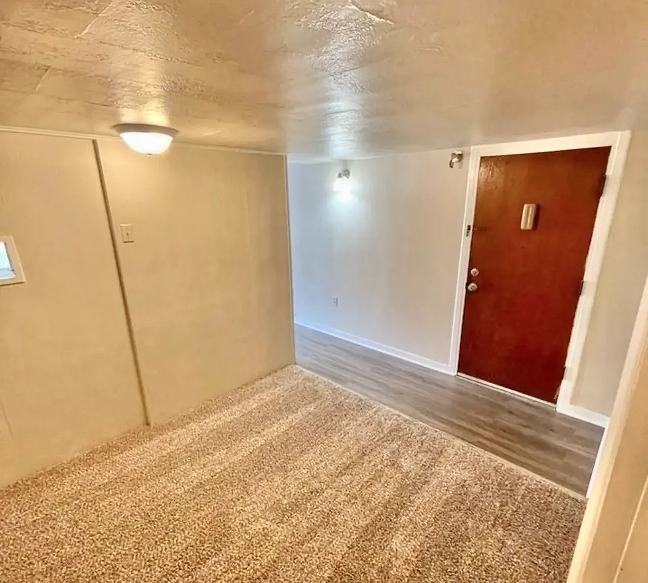 Studio, 450 sqft, $1,095 — Photo 3