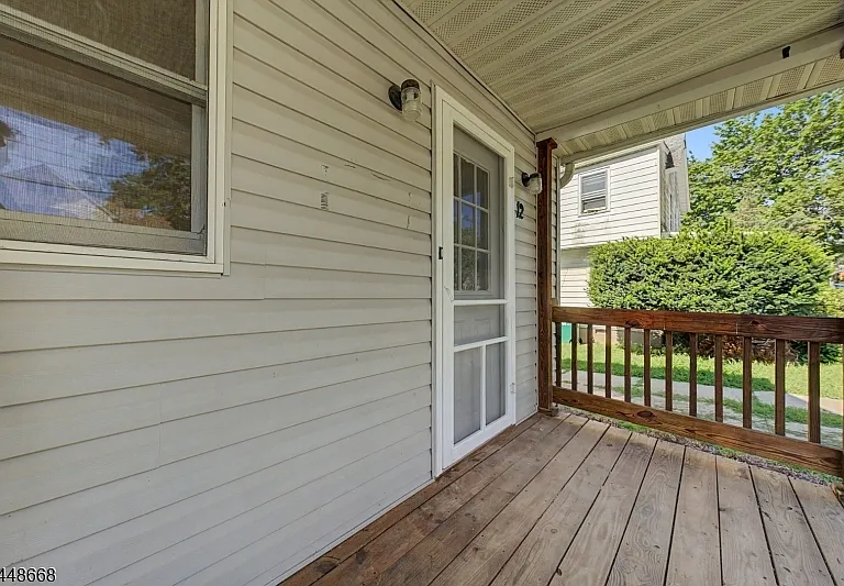 12 High St — Photo 4