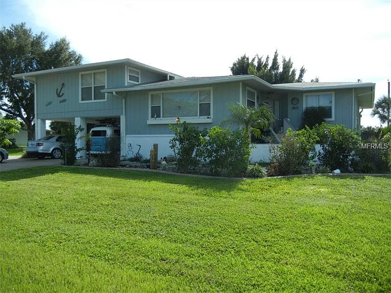 1st image of 2801 Palm Dr