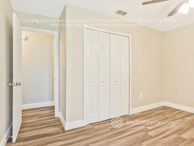 316 E Rose Ln — Photo 15