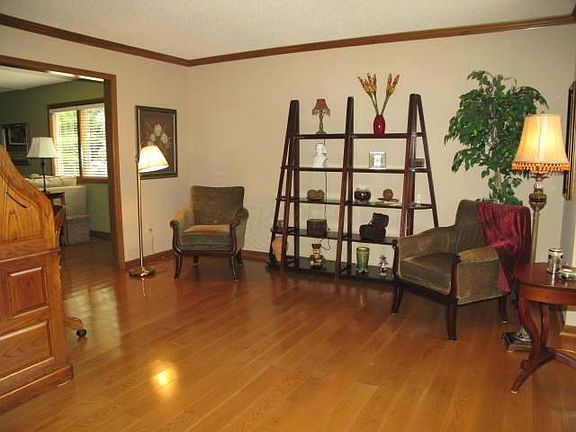 4th image of 5752 Earlsford Dr