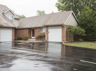 3716 Candlewyck Club Dr APT A, Florissant, MO 63034