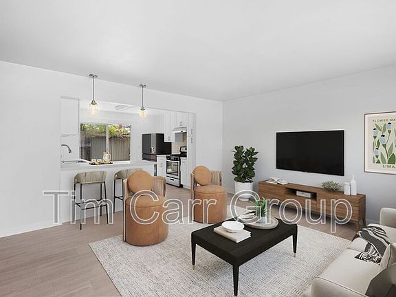 4th image of 219 Knox Pl #A