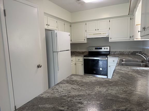 4th image of 7243 Dogwood Terrace Dr #A