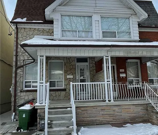 458 Brock Ave #BASEMENT — Photo 1