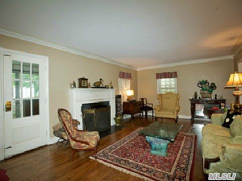 1st image of 66 Amherst Ct