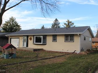 1520 8th St SW, Mason City, IA 50401
