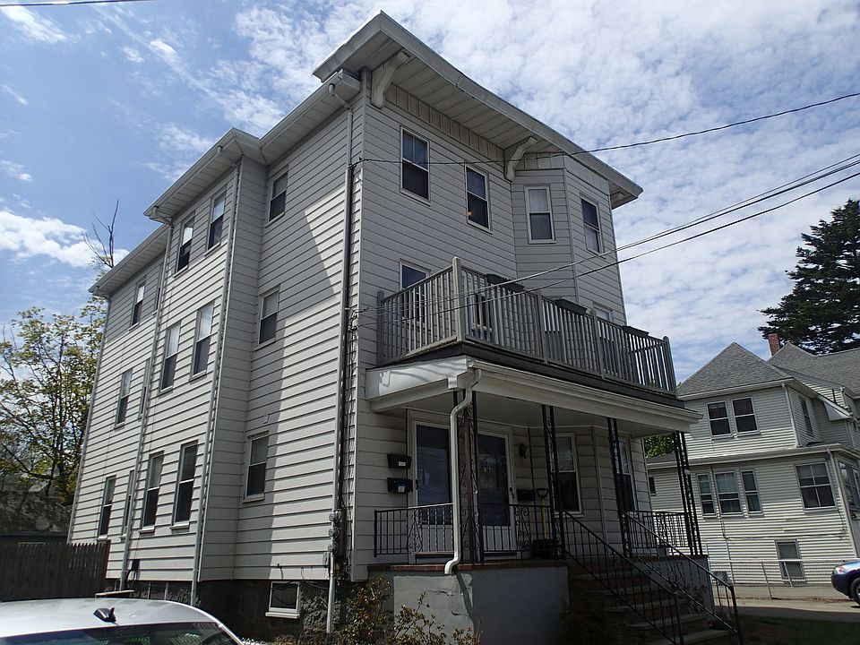 2nd image of 42 Bradford St