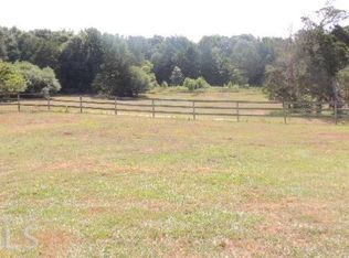 744 Lawshe Rd, Senoia, GA 30276