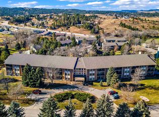 3946 Fairway Hills Dr, Rapid City, SD 57702