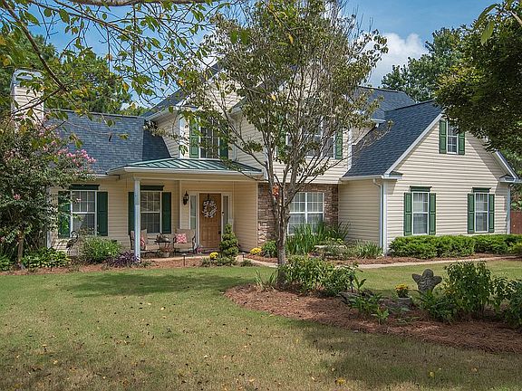 2nd image of 85 Candlewood Dr