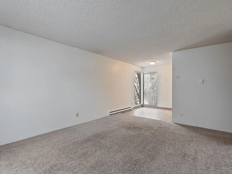 3128 E 28th Ave — Photo 8