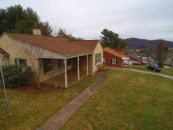 4th image of 112 Waugh Dr