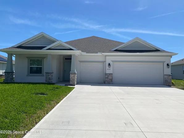 8231 Laguna Cir, Sebastian, FL 32976