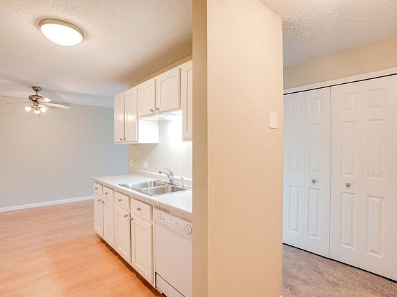 5th image of 4009 Heritage Hills Dr APT 307