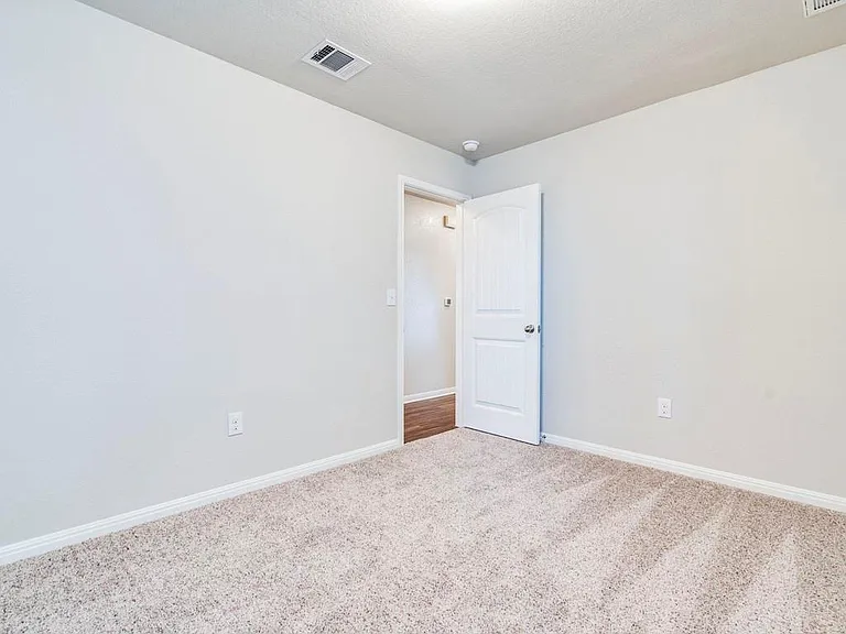 448 Dubina Ave — Photo 19