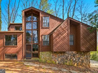 2527 Kingsley Dr NE, Marietta, GA 30062