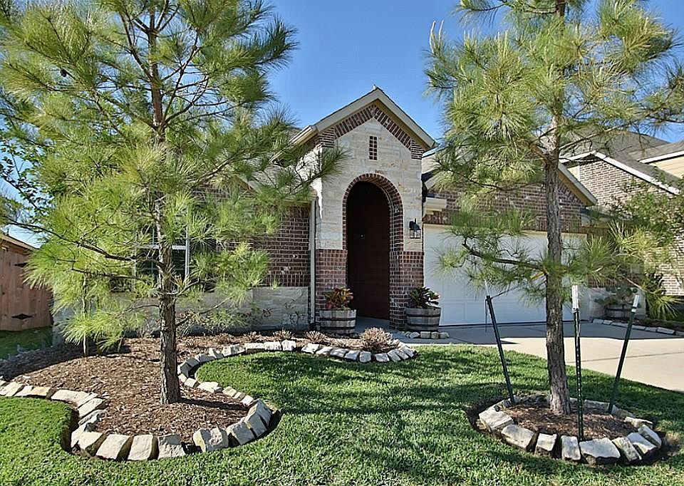 1st image of 29983 Willow Brook Ln