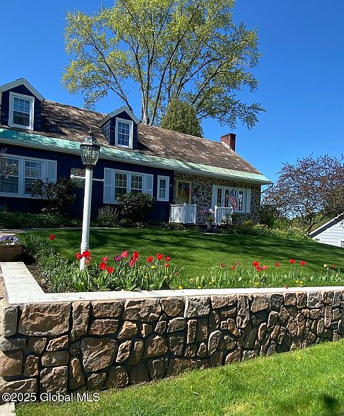 4th image of 70 Wilkes Avenue